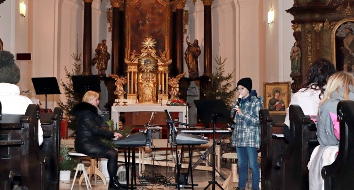 vánoční_koncert_kostel_sv_Petra_Pavla (65).jpg